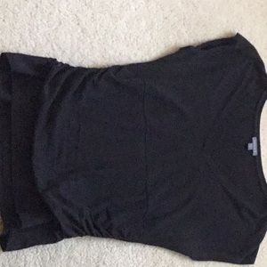 Lilla P ruched v neck cap sleeve tee.